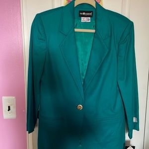 Women’s Wool Blazer